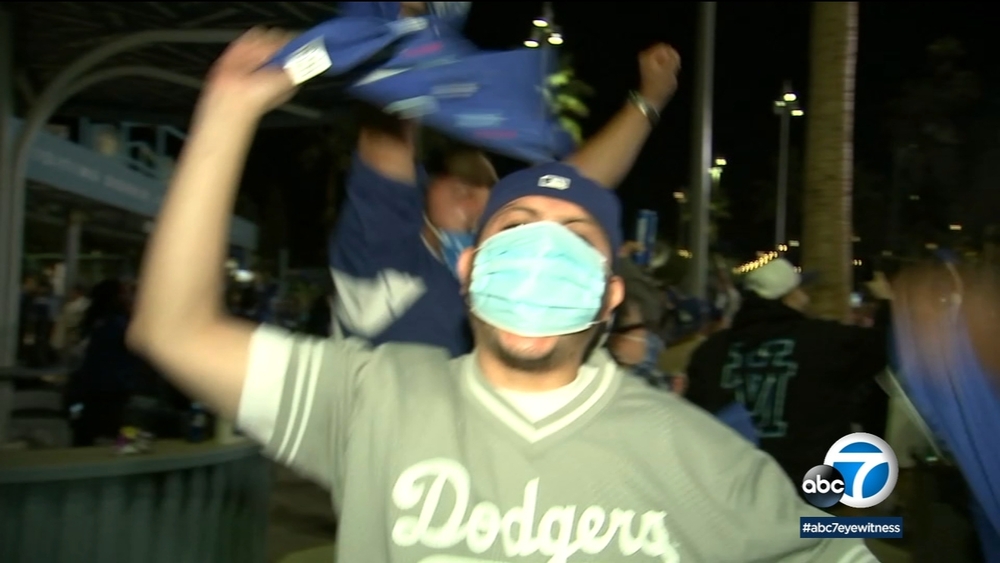 Dodgers win! Ecstatic fans celebrate dramatic win against Giants