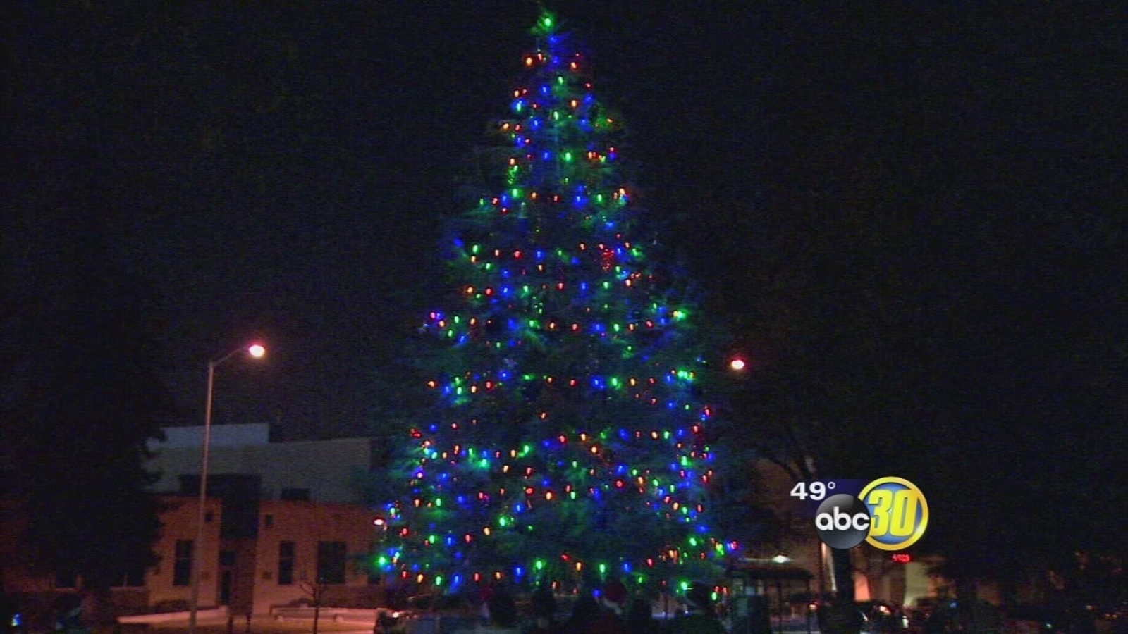 City of Clovis holds Christmas tree lighting ceremony ABC30 Fresno
