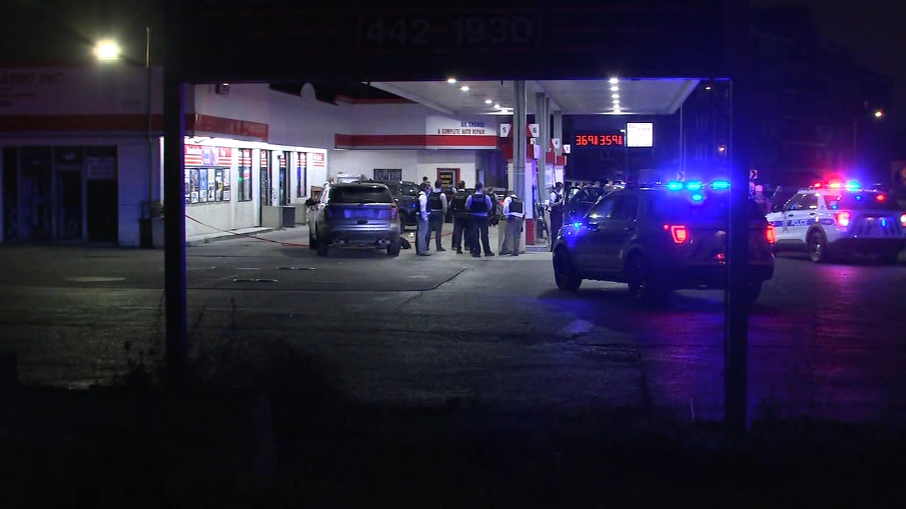 2 CPD officers injured by friendly fire in Lyons: CPD