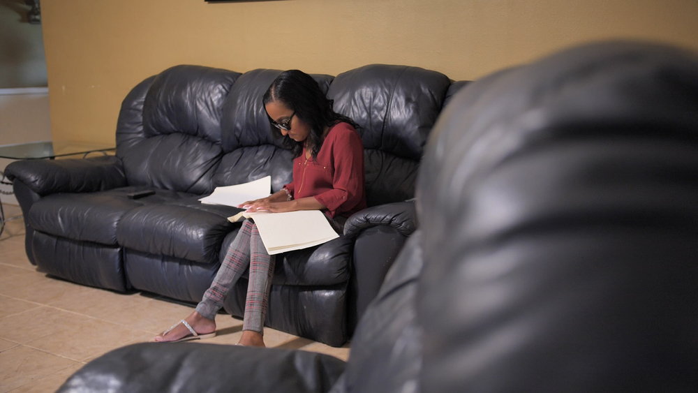 Baytown woman inspires others as she shares "stone bone" diagnosis