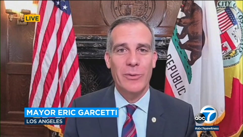 Garcetti defends city-employee vaccine mandate
