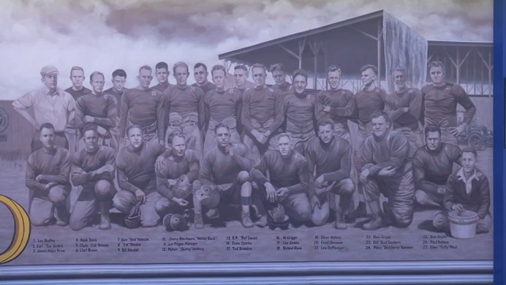 Good Sports: Mural to honor dominant Exeter football team from 1920s