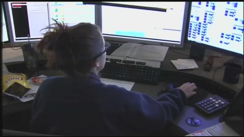 Continued shortage of 911 dispatchers worries Philly residents