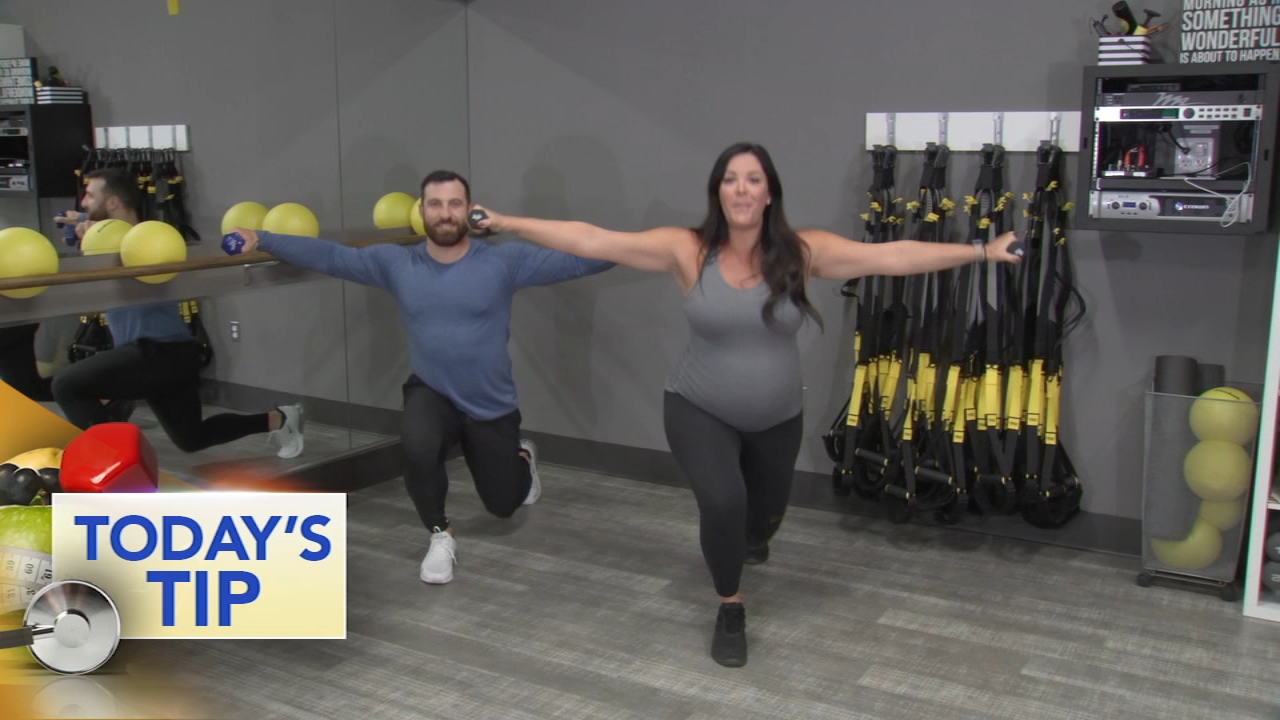 Reverse lunge with lateral raise - Today's Tip