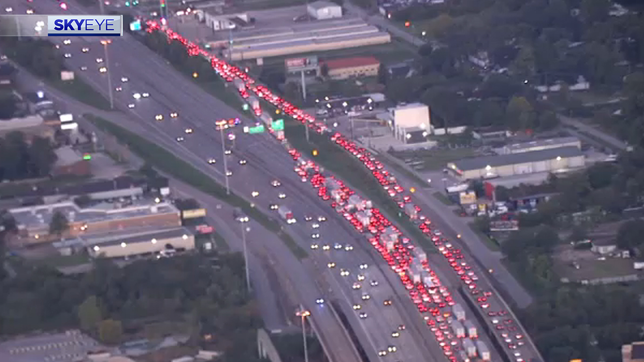 I-10 westbound lanes shut down after person hit and killed on freeway