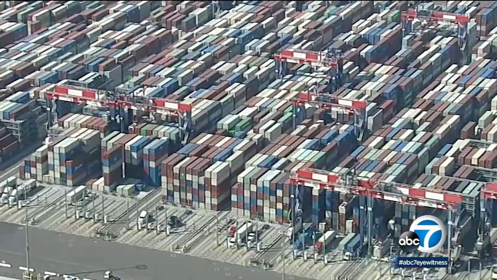LA Harbor Commission approves new fees for slow container movement