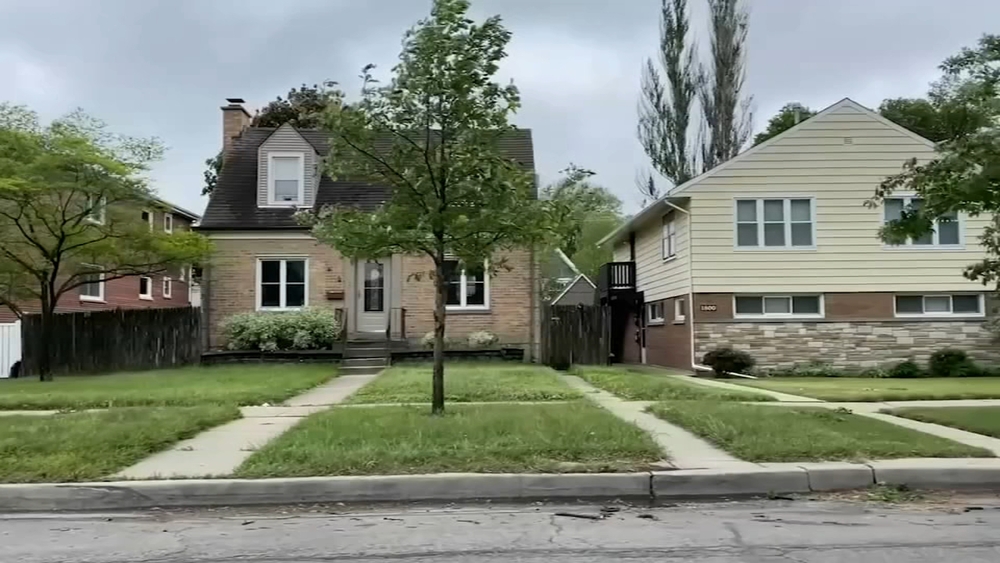 Hundreds have applied for Evanston's 1st reparations initiative