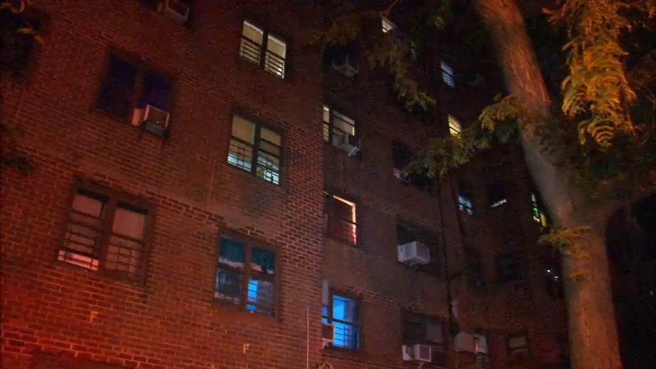 Police: $15K worth of items stolen from Bronx building after deadly fire