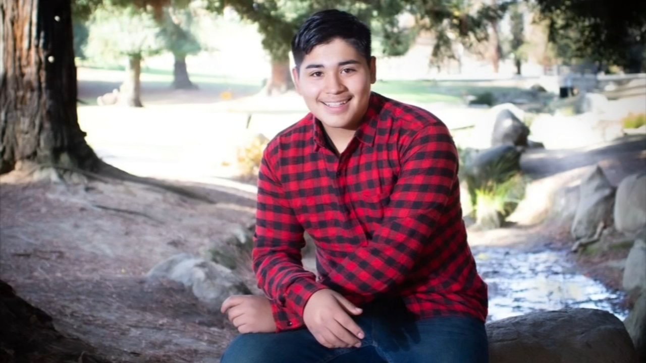 18-year-old killed in northeast Fresno crash