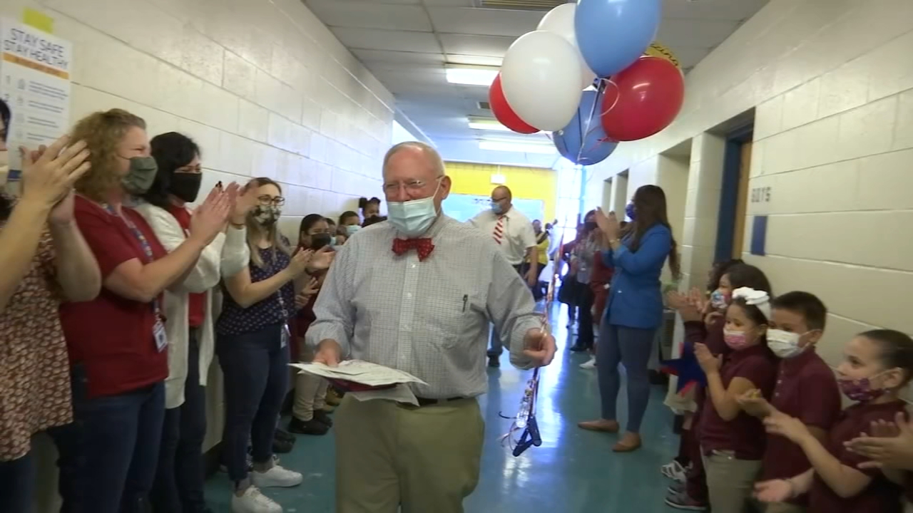 Navy veteran, substitute teacher surprised by Philadelphia students