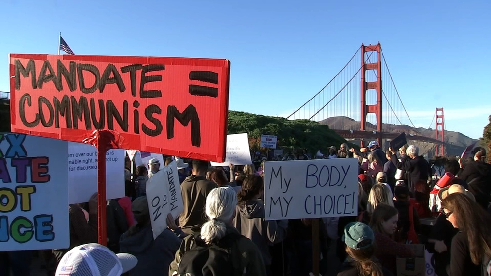Hundreds protest vaccine mandates near Golden Gate Bridge