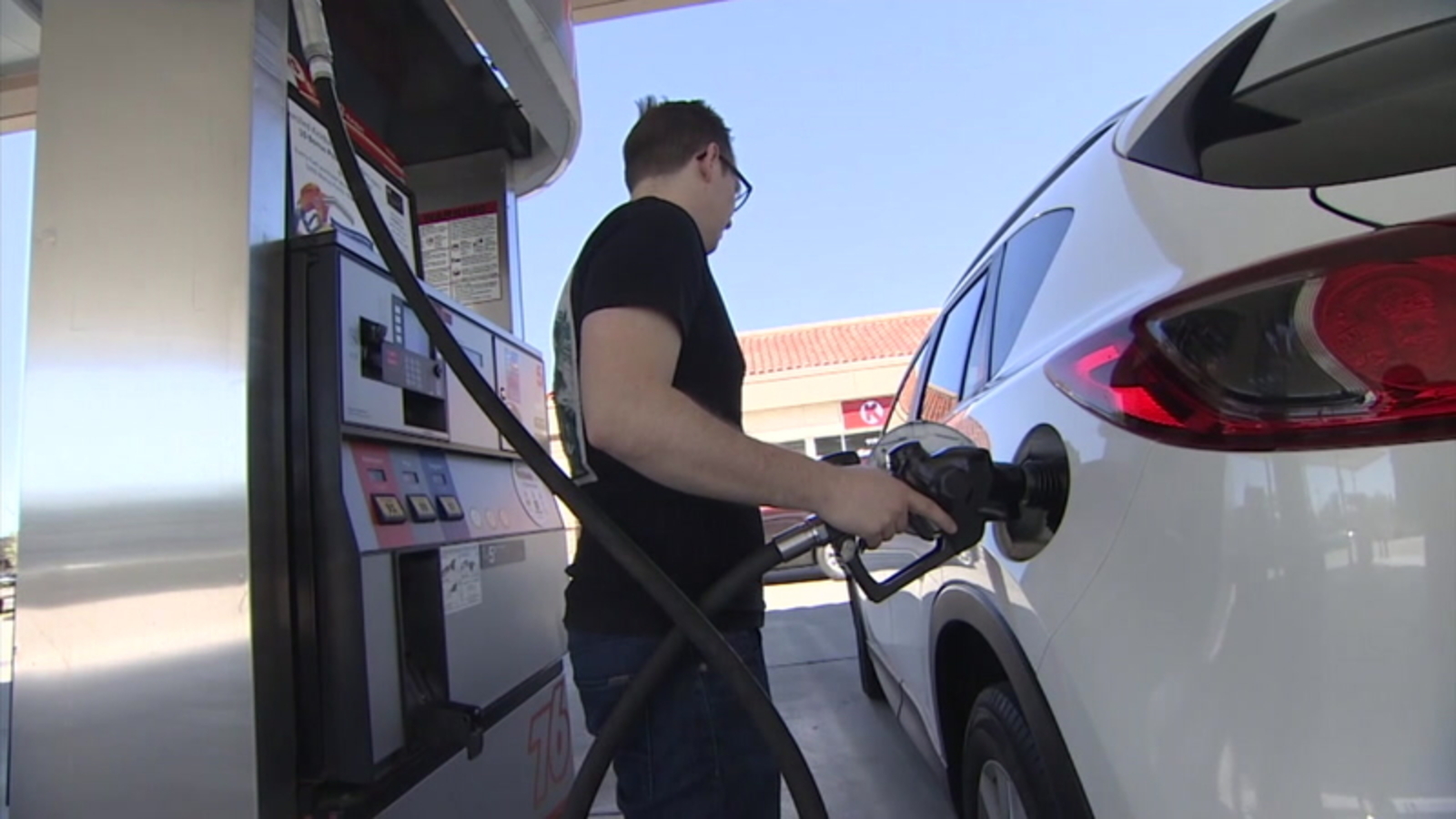 California sets gas price record for second day running; cost for