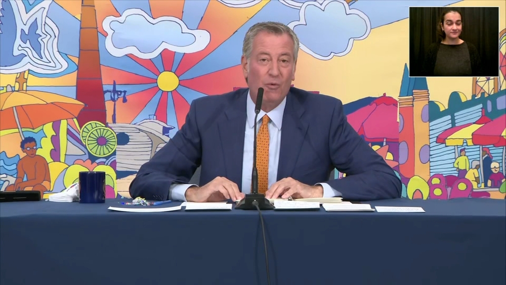 Mayor Bill de Blasio announces rules for New Year's Eve in Times Square