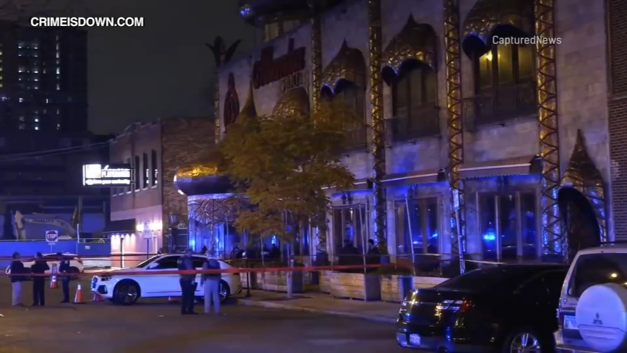 4 hurt in West Loop drive-by shooting outside restaurant: CPD