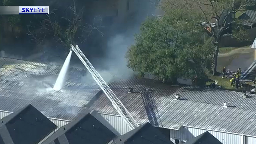 HFD tries to contain fire in Houston's Garden Oaks neighborhood