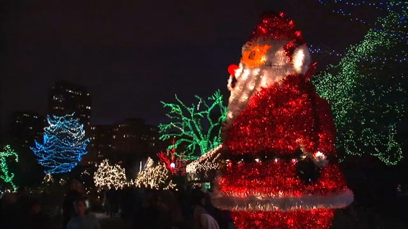 Lincoln Park Zoolights 2021 Holiday Light Show Returns To Chicago Abc7 Chicago