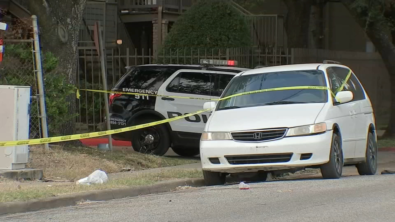 1-year-old to survive after drive-by shooting in SW Houston