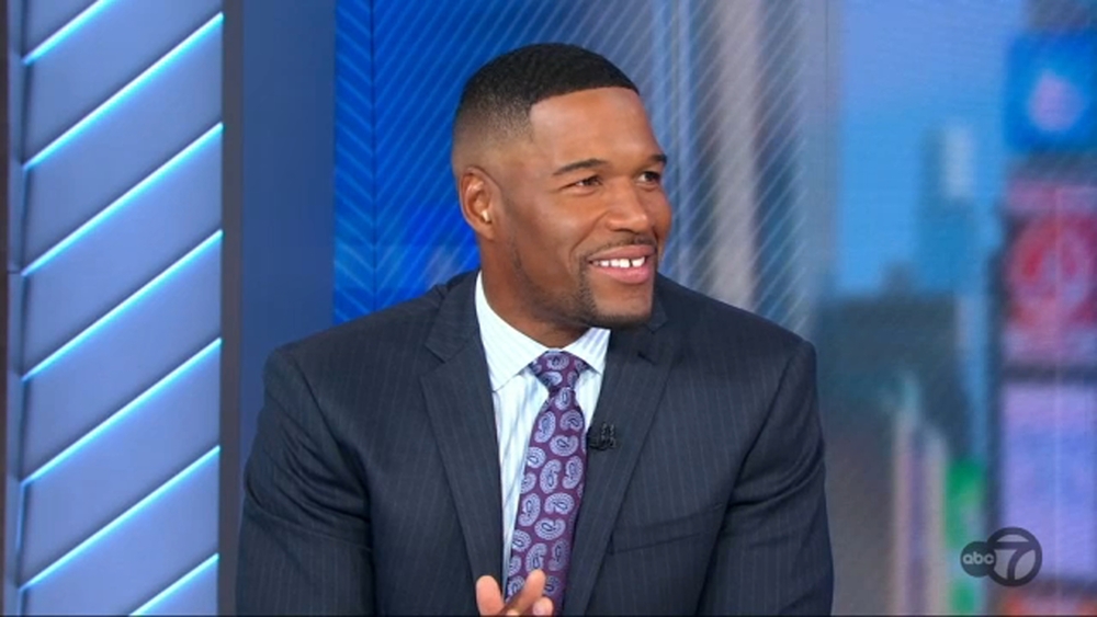 Michael Strahan announces he will be going to space