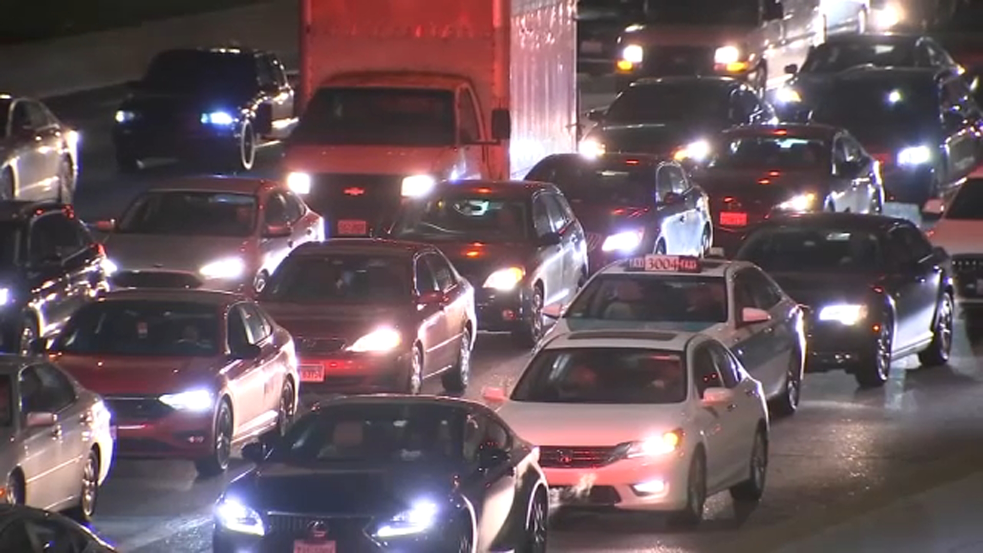 Thanksgiving travel expected to be busier than pre-pandemic, experts say