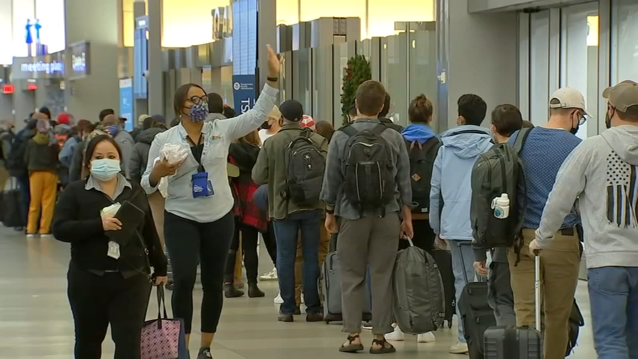RDU packed as holiday travel rush begins