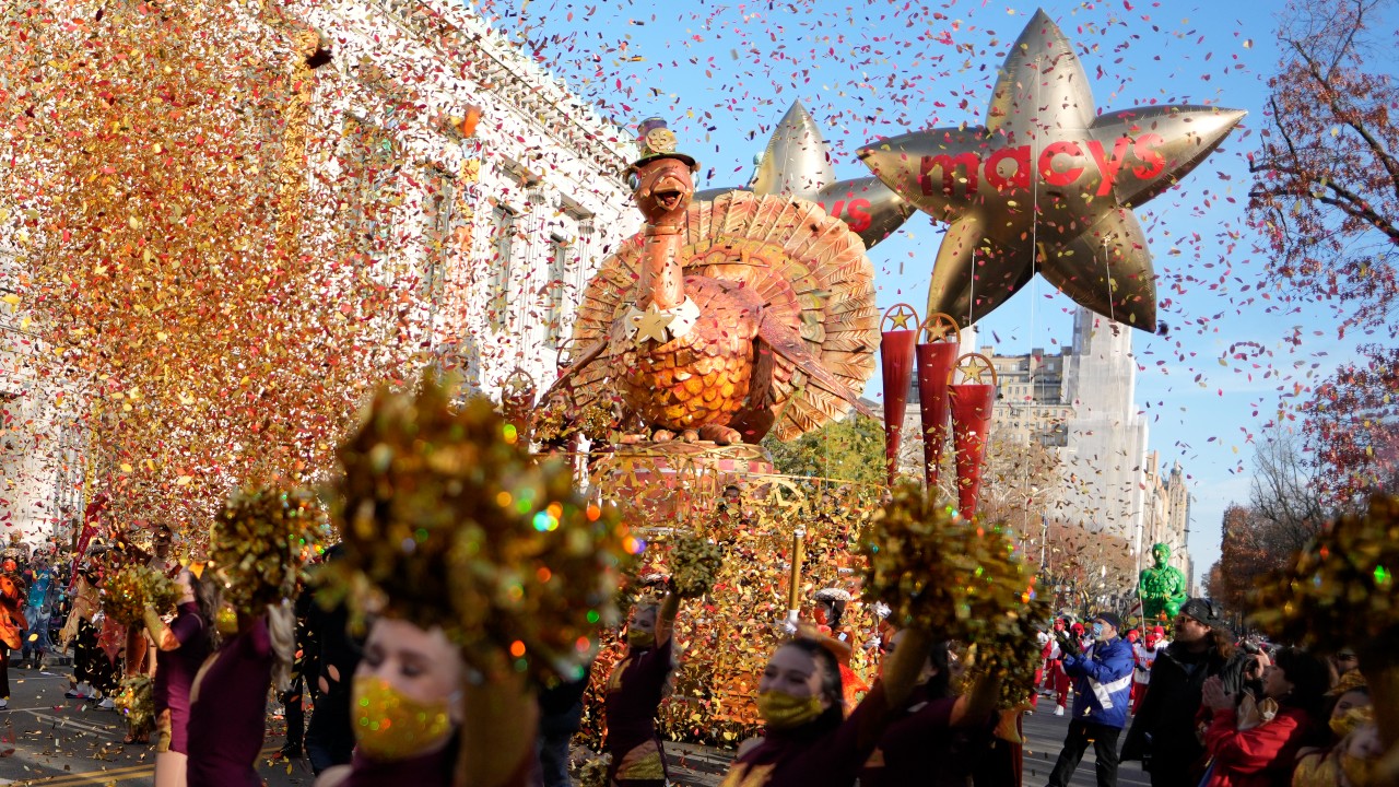 Macy's Thanksgiving Day parade: Marchers, floats, balloons step off for  95th edition in New York City - ABC7 New York, image size:1280x720