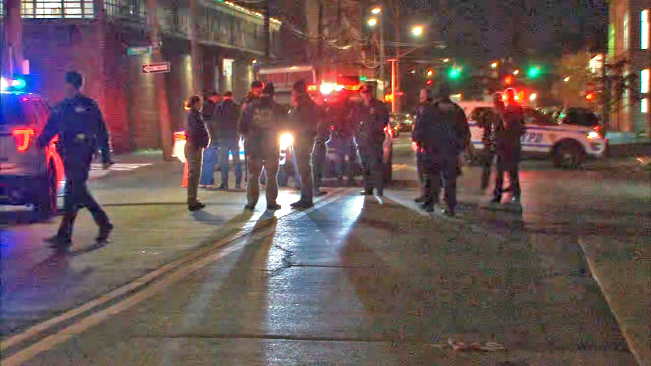 Officer struck as suspect flees traffic stop