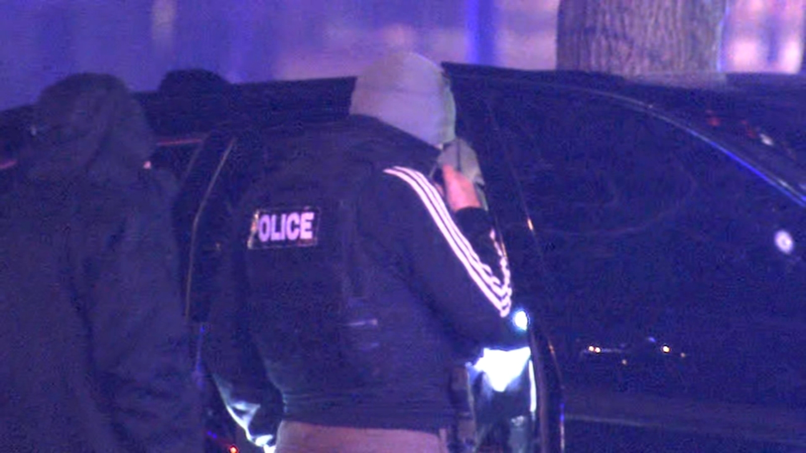 Chicago police shooting CPD officer shot in Calumet Heights, officials