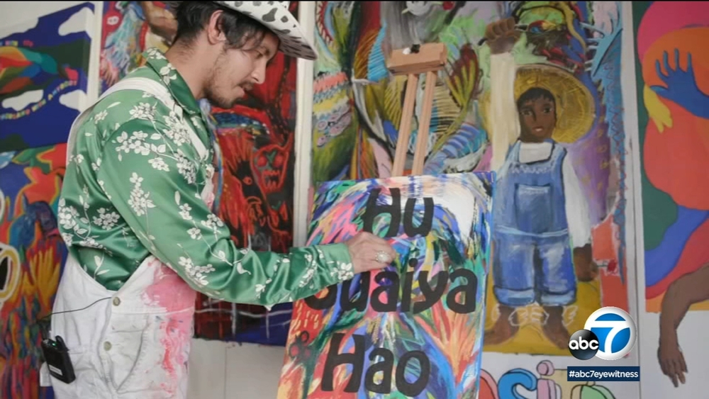 Muralist designs joy-sparking t-shirt to help local kids