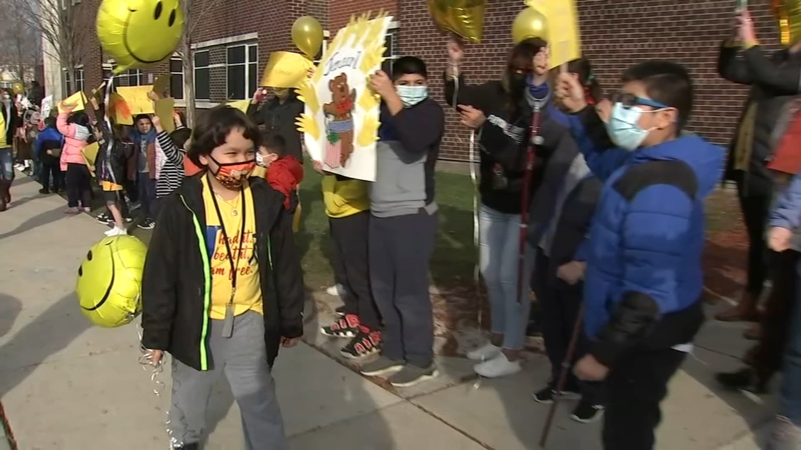 Cicero Christmas Parade 2022 Cicero Boy, 8, Honored By Community After Beating Leukemia - Abc7 Chicago