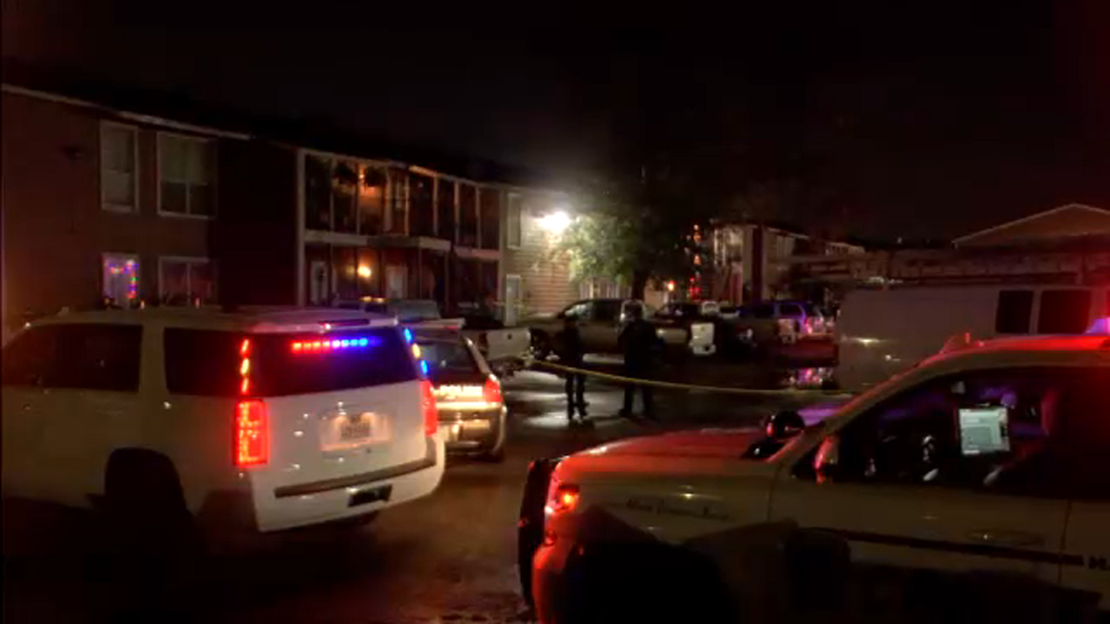 2 men killed and 1 injured in triple shooting at southwest Houston