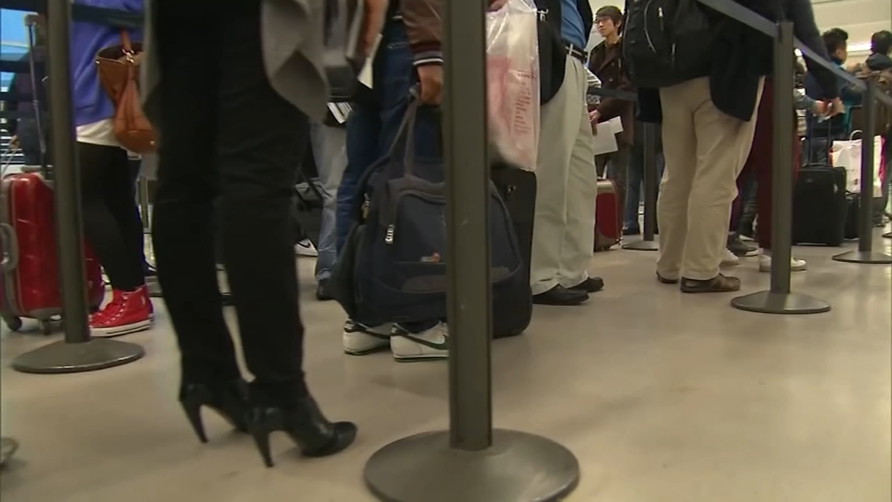 Bay Area health experts warn omicron surge is coming