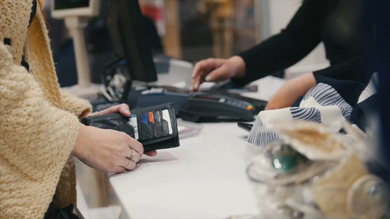 Shopkick app offers holiday-saving tips