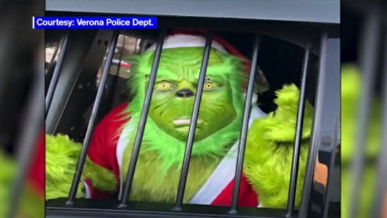 'Grinch' apprehended by police by disturbing Santa in New Jersey