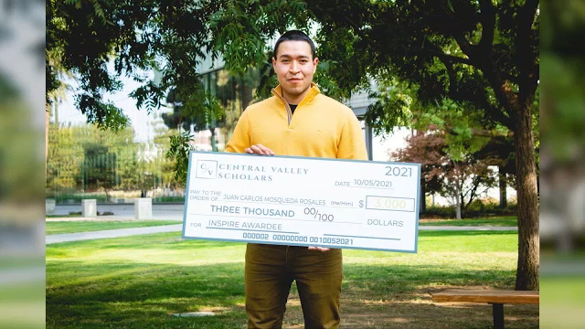 Valley nonprofit awards scholarships to students fighting racism, poverty