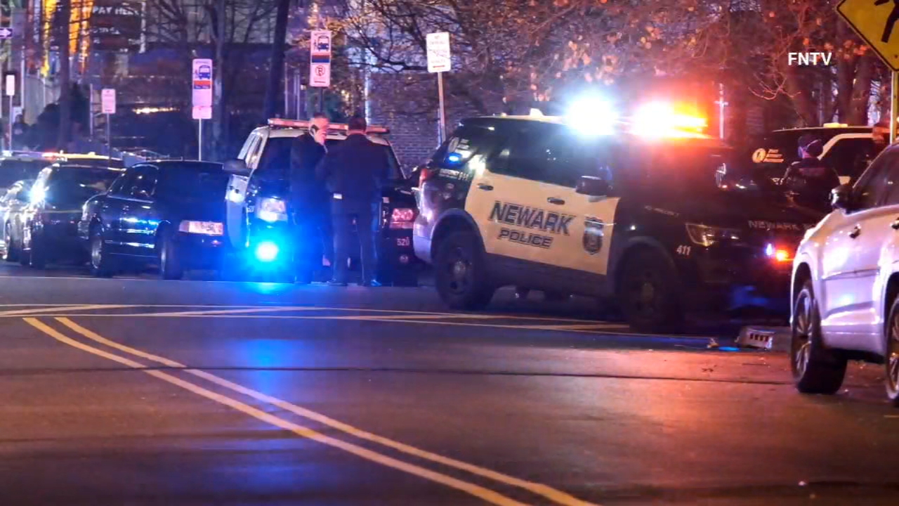 Newark police officer shot; Suspect in custody