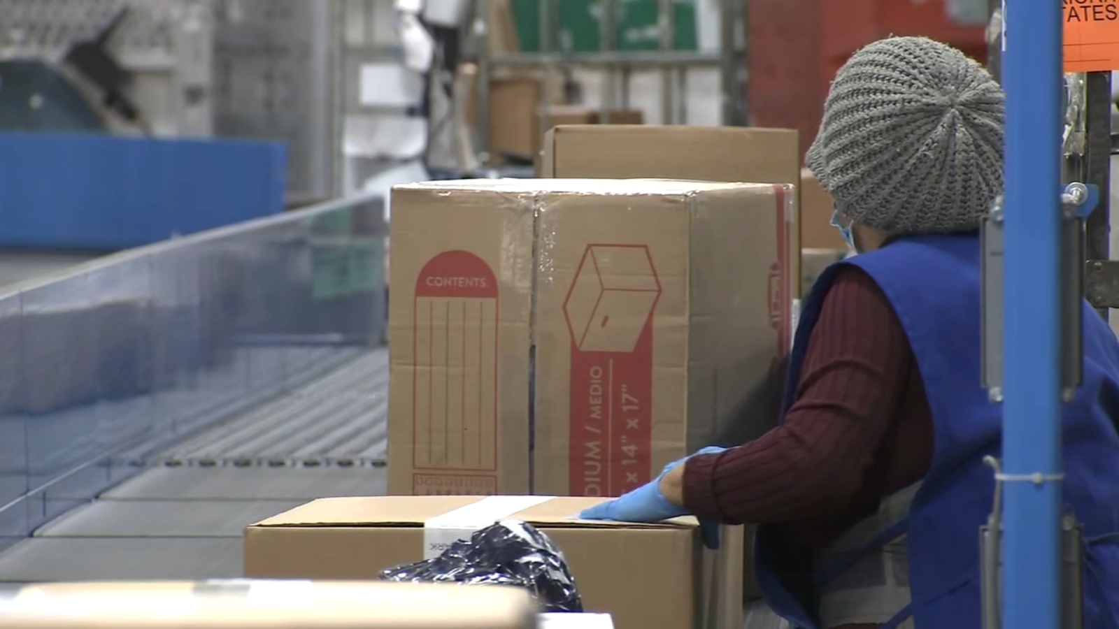 Usps Christmas Rush 2022 Christmas Crunch Time! Inside The Oakland Usps During The Busiest Week Of  The Year - Abc7 San Francisco