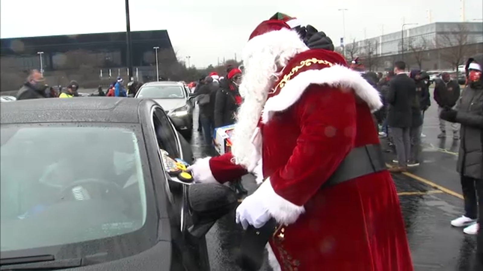 Christmas Toy Giveaway 2022 Near Alton Il Christmas 2021: Mayor Lori Lightfoot Join Chicago, Illinois Laptop Gift  Giveaway At Soldier Field; Walgreens Gives Covid Vaccine - Abc7 Chicago