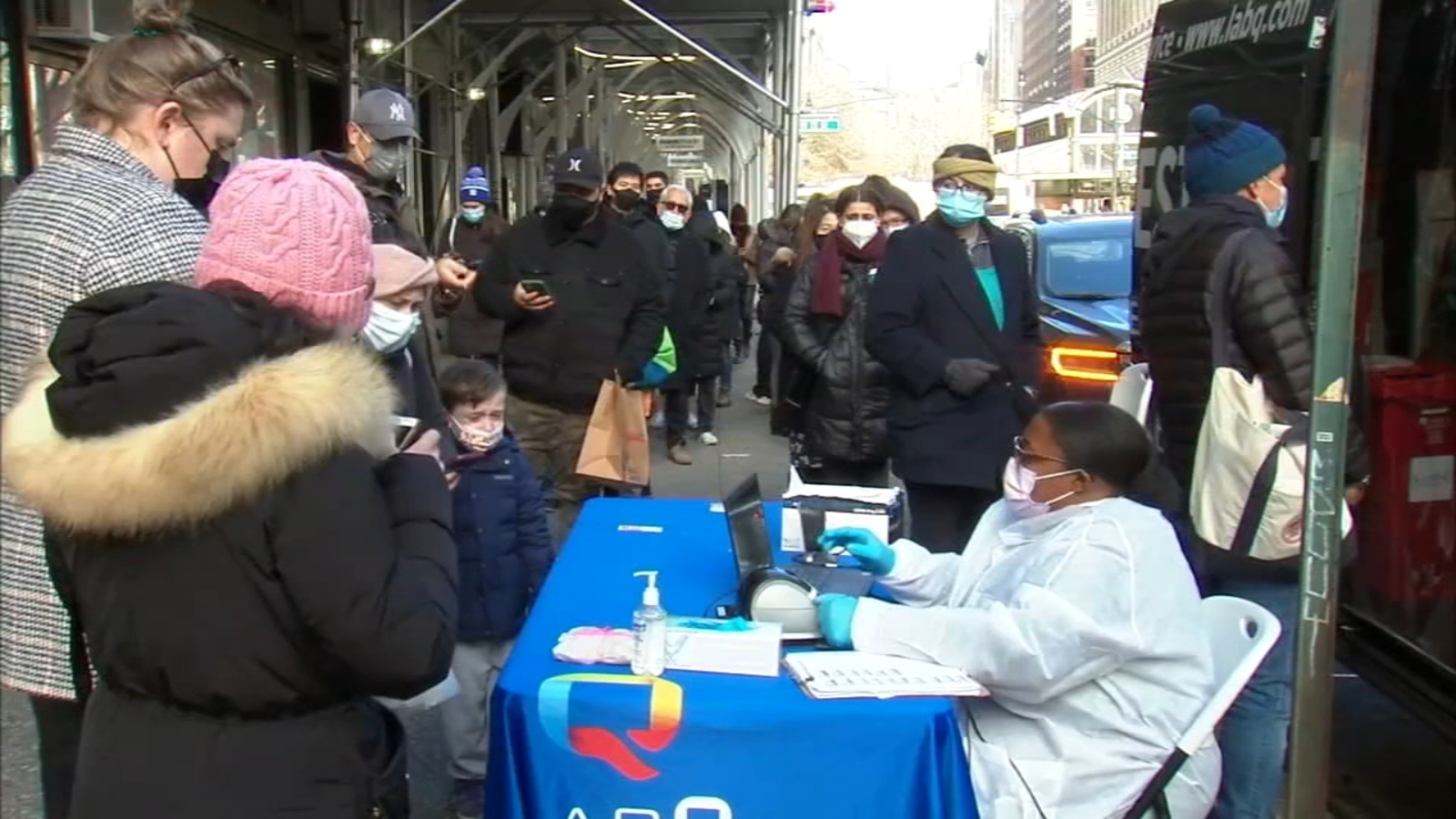 New York City omicron surge to last 'a matter of weeks,' Mayor Bill de ...