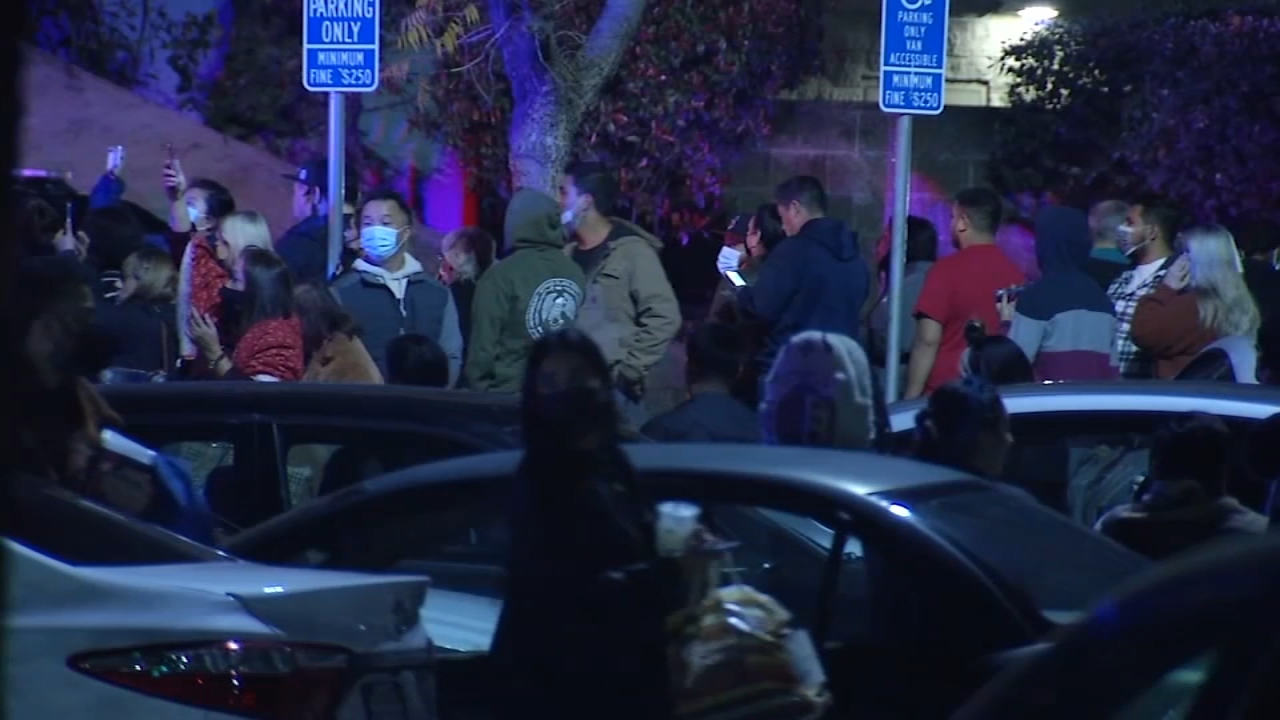 5,000 people were inside SJ mall at time of shooting, police say