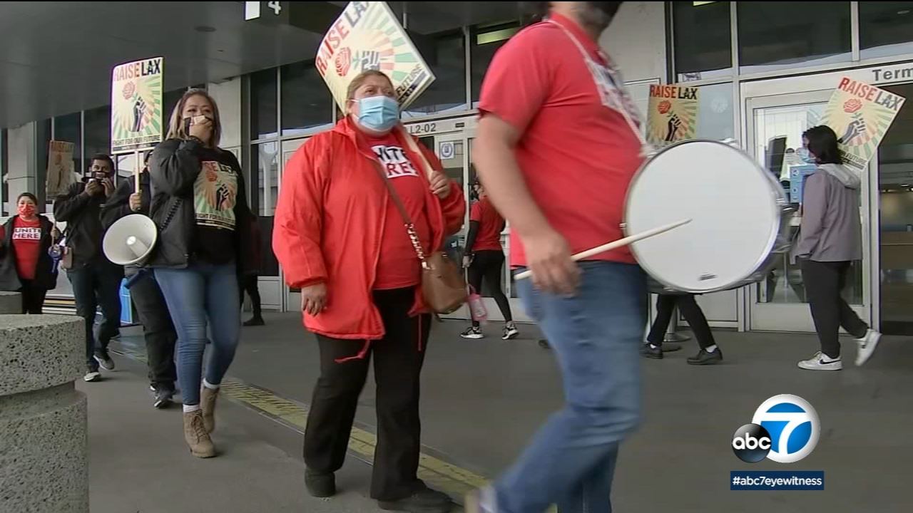 LAX travelers deal with Omicron concerns and strike