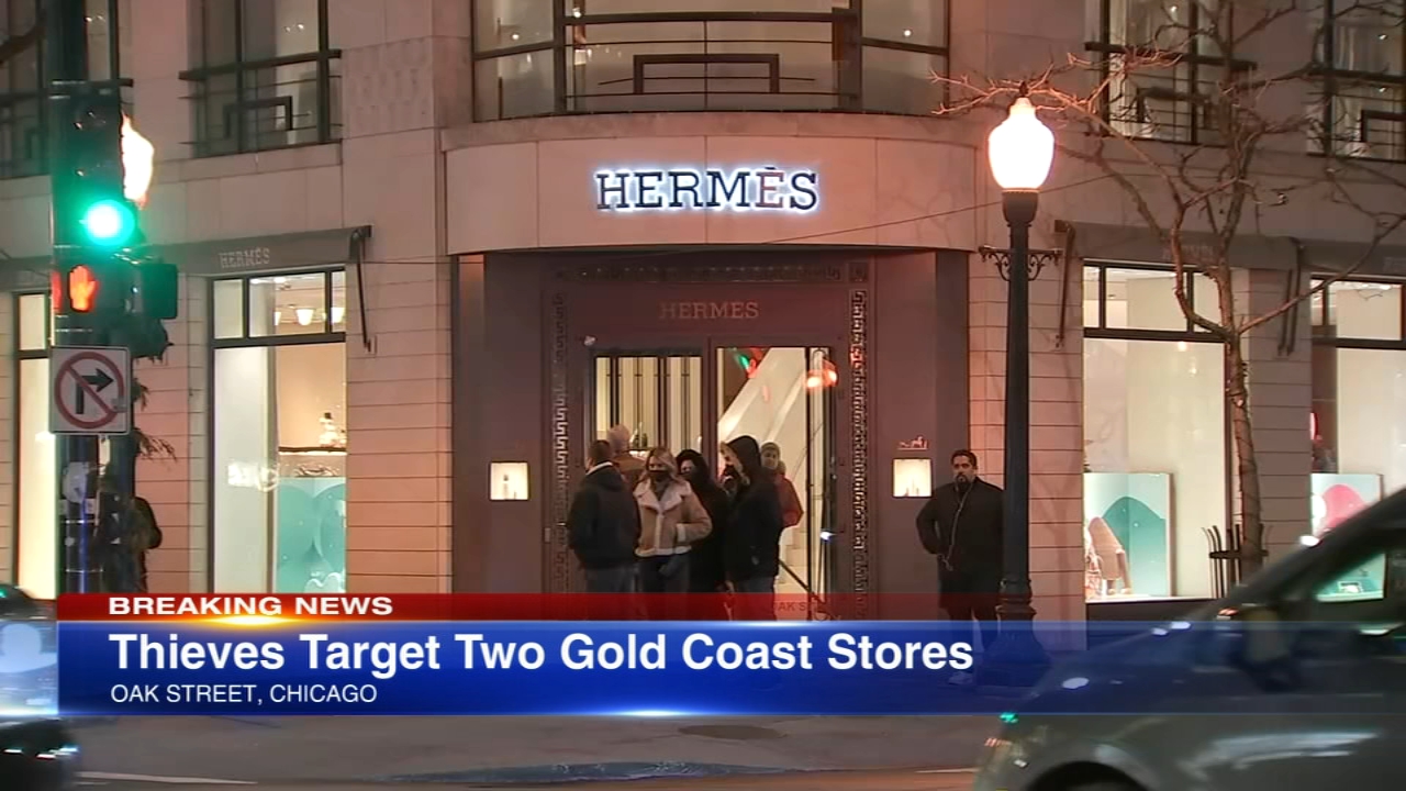 Thieves hit 2 Gold Coast stores minutes apart; security guard maced