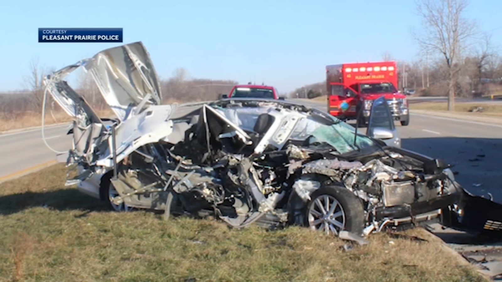 Pleasant Prairie crash Illinois woman walks away after car destroyed