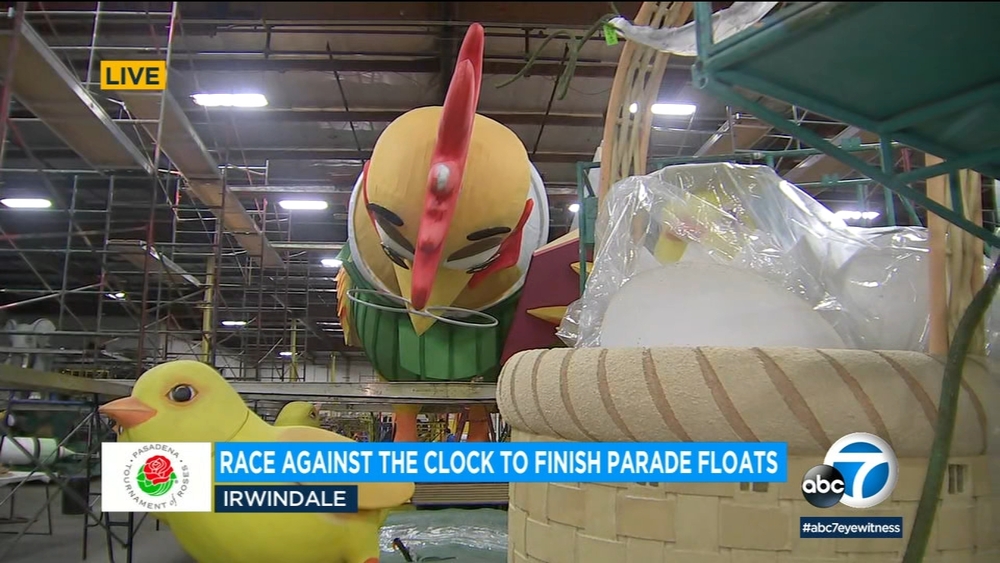 Rose Parade volunteers preparing floats for judges