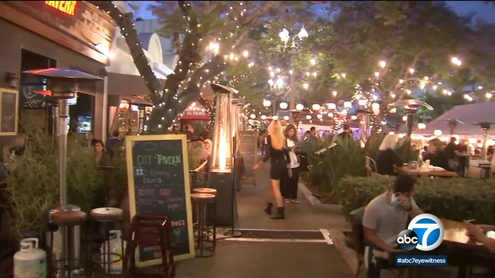 Some Los Angeles bars and restaurants voluntarily closing during COVID