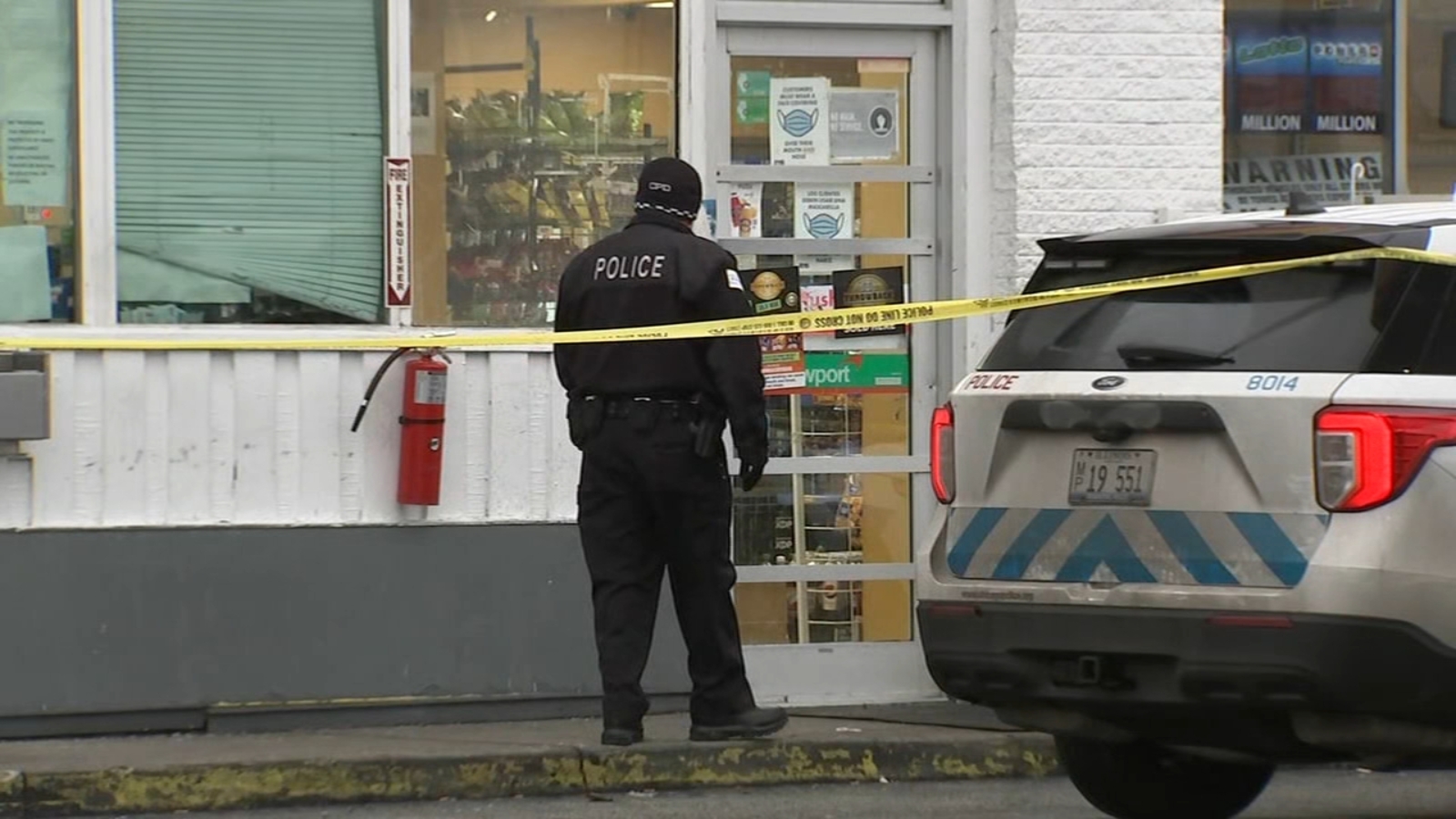 chicago-shooting-western-avenue-gas-station-employee-shot-during