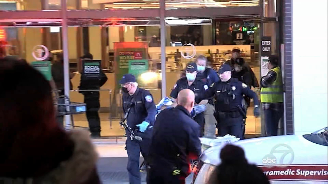 Person shot while attemping to aid robbery victim at Concord mall