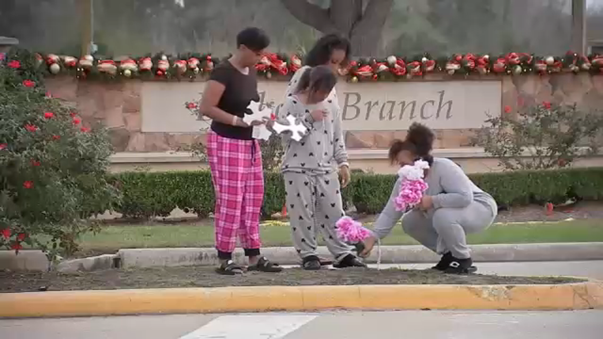 Family helps victims of fatal New Year's Day crash