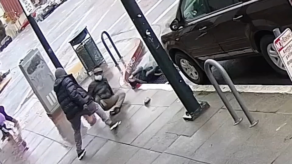 EXCLUSIVE: Elderly couple assaulted, robbed in Oakland's Chinatown