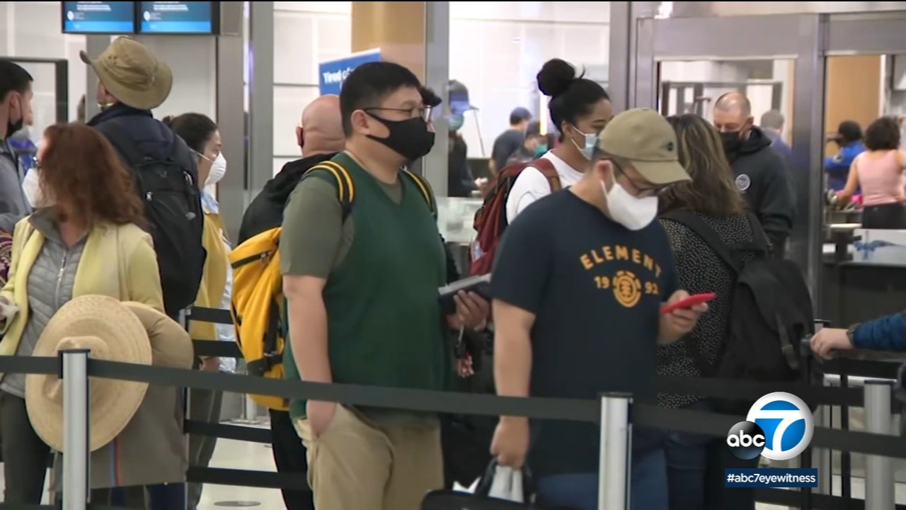 Smartphone notifications alerting possible COVID exposure increase