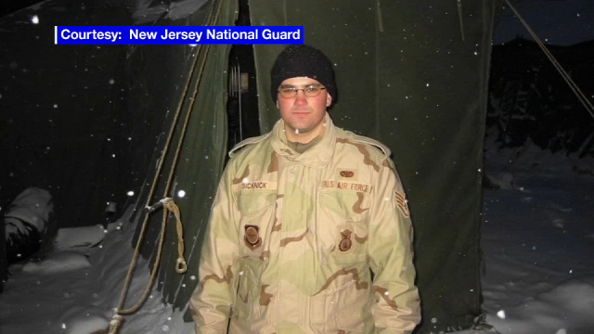 Local rally pays tribute to Capitol Officer Brian Sicknick
